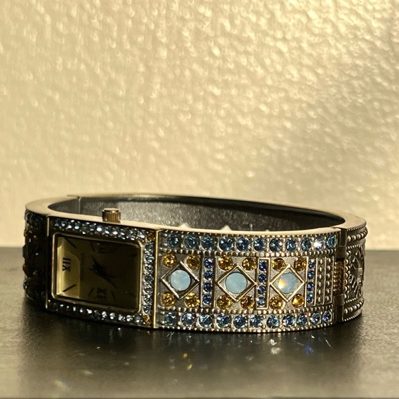 Heidi Daus Shimmering Pastel Swarovski Crystal Watch - Picture 10 of 11